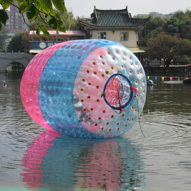 Inflatable Water Roller